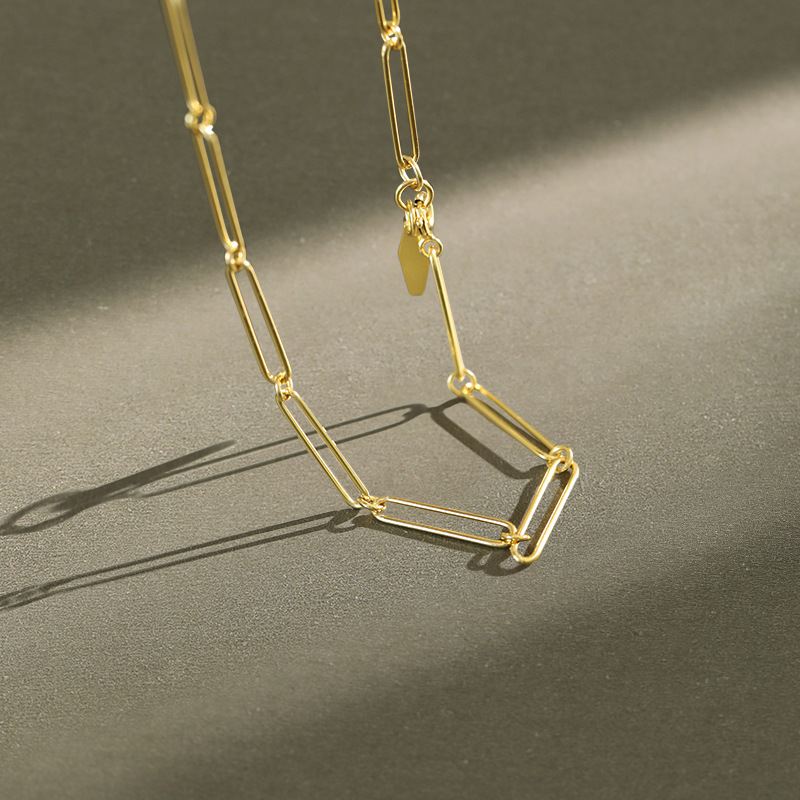 Clip style chain