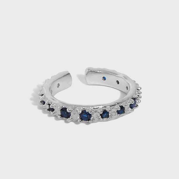 Organic ring with blue cubic zirconias