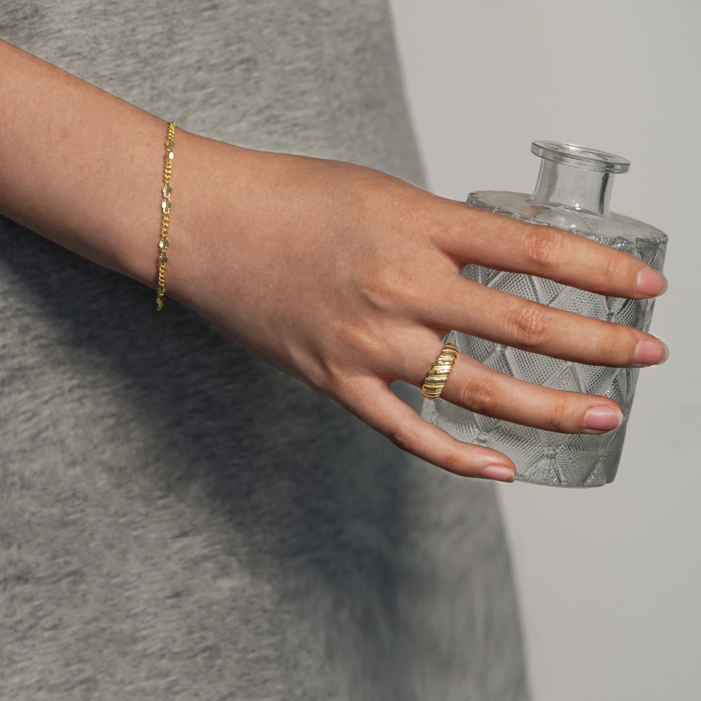 Irregular hollow chain bracelet