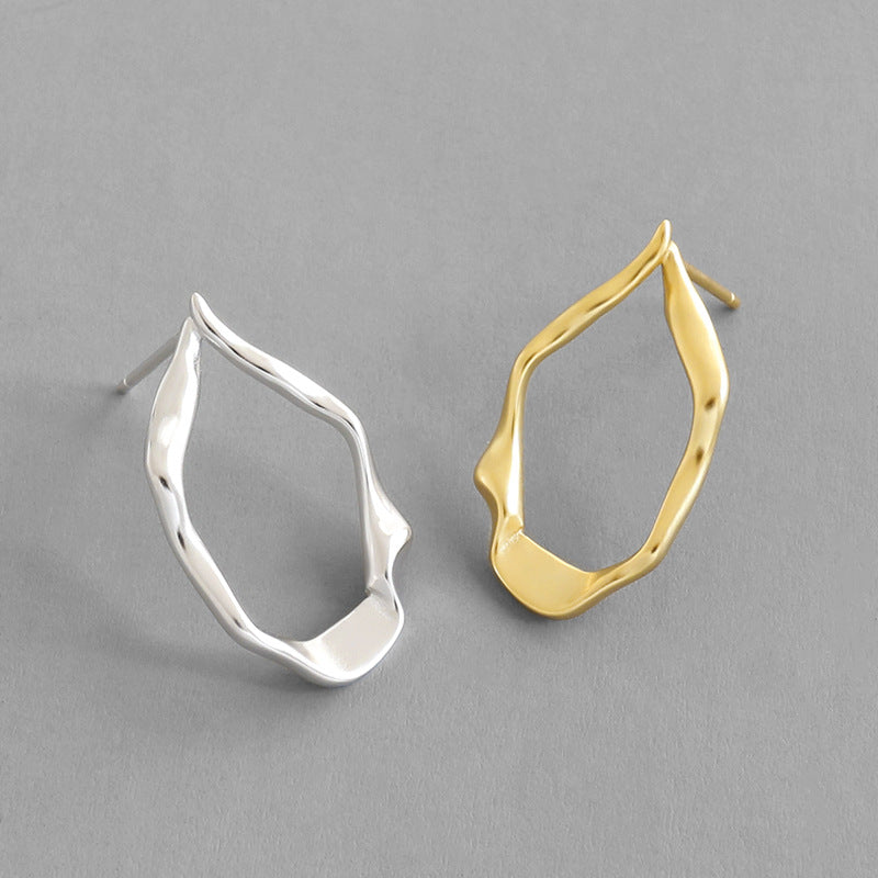 Irregular oval earrings