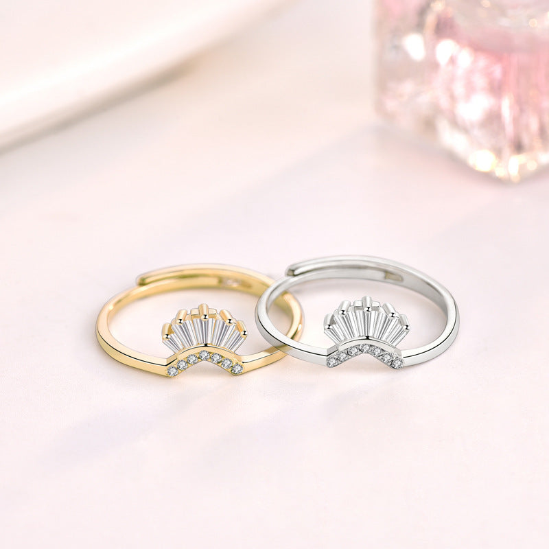 Crown V shape ring with cubic zirconia