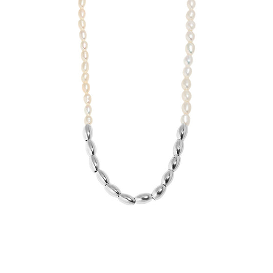 Assymetrical pearl waterdrop necklace