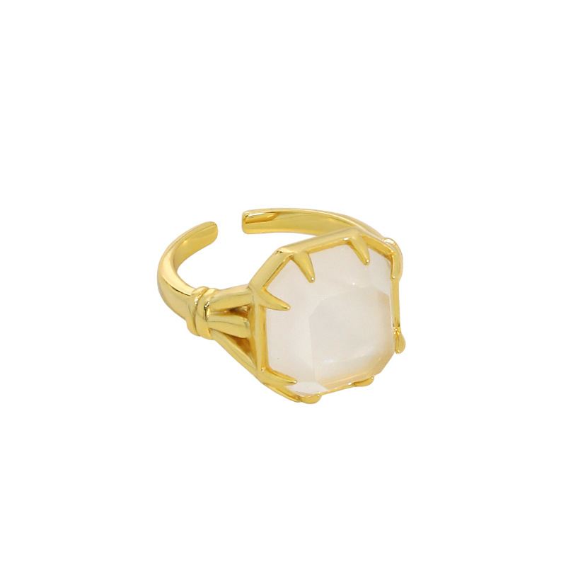 Geometrical statement ring with crystal