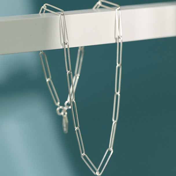 Wide link short chain