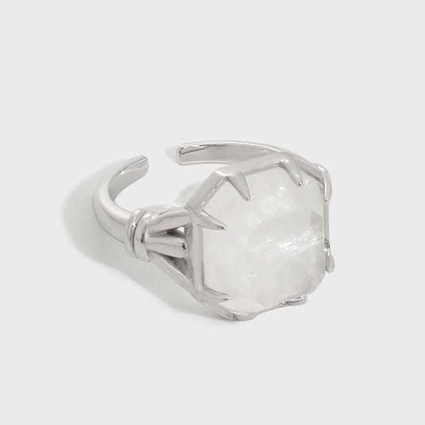 Geometrical statement ring with crystal