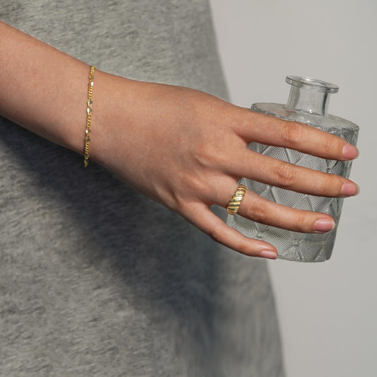 Irregular hollow chain bracelet