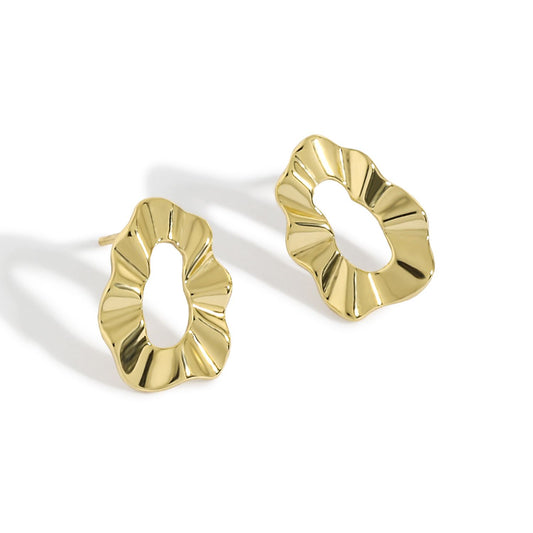 Wavy oval shaped earrings